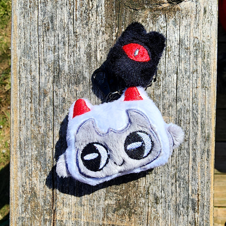 Cult of the Lamb Plushie Keychain Plush keychain Sweethaven Cottage
