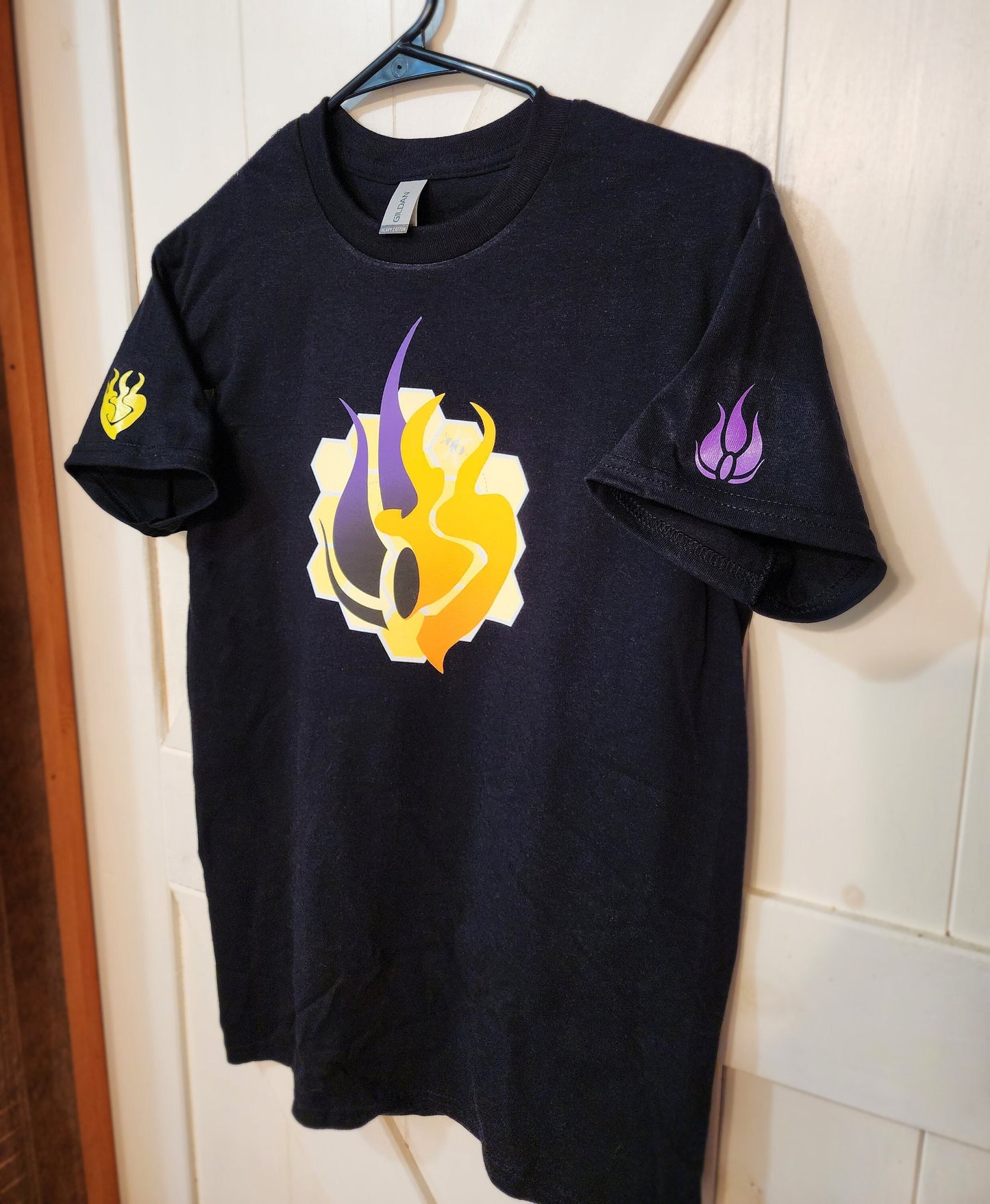 Custom BUMBLEBY Emblem unisex T-shirt 100% cotton Yang and Blake symbols on sleeve BMBLB Bumblebee black novelty shirt for RWBY fans Sweethaven Cottage