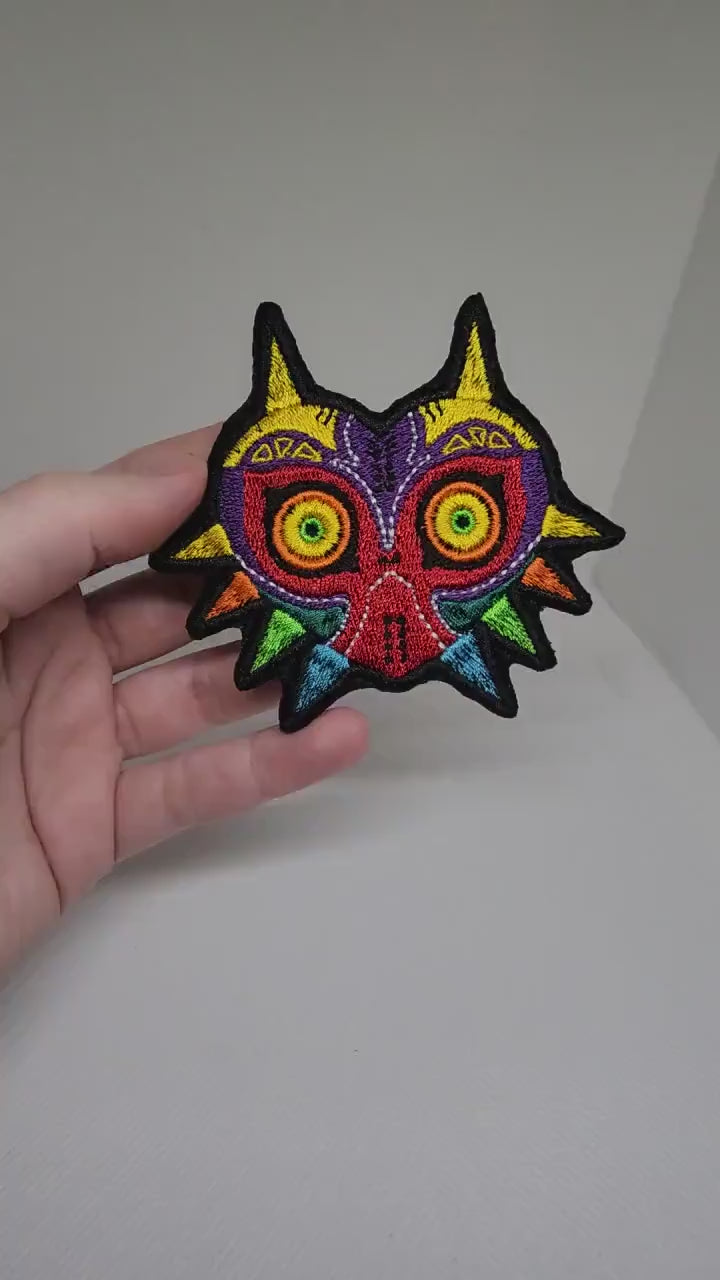 Majora's Mask Embroidered Iron-on Patch TLOZ Skull Kid cursed mask fabric embroidery patch with Free shipping